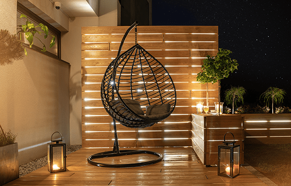 Outdoor light installation