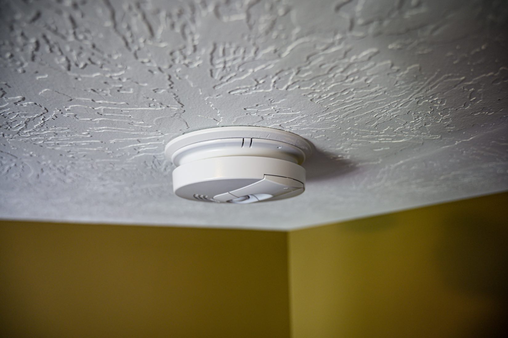 Home and office smoke detector installation